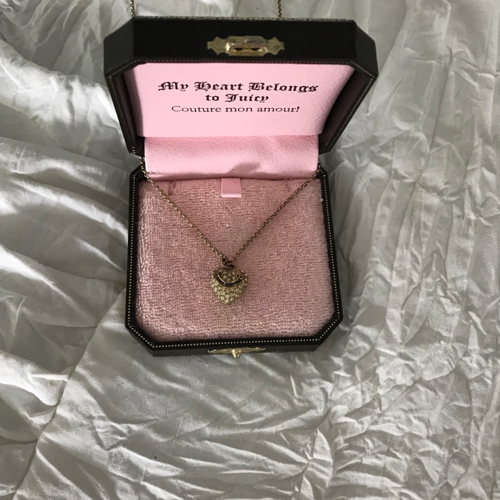 Juicy couture gold heart necklace with box